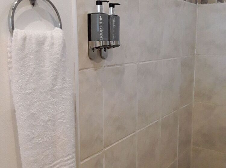 호텔 The Bush Pub & Inn