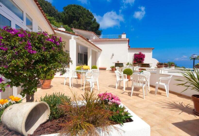 ホテル Villa D'orta