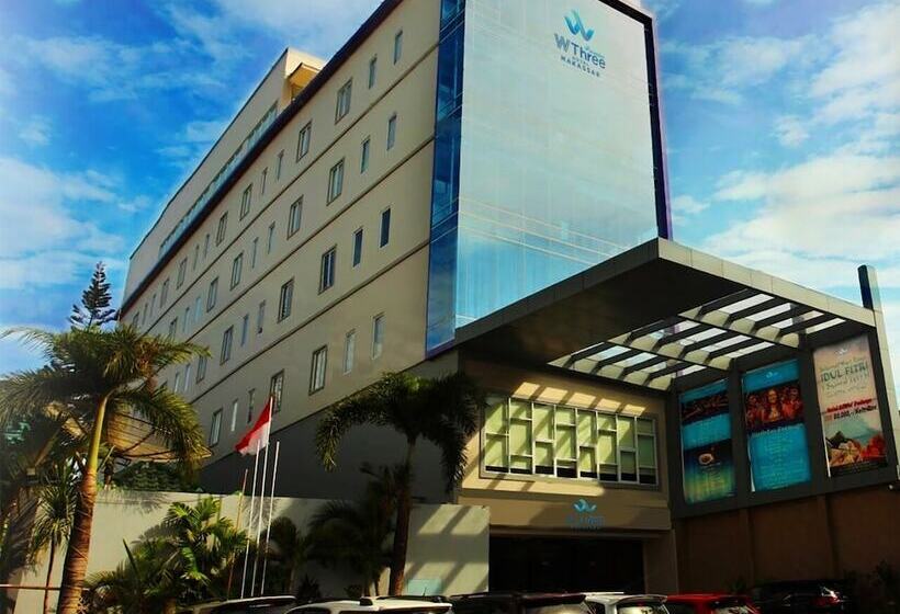 W Three Premier Hotel Lagaligo
