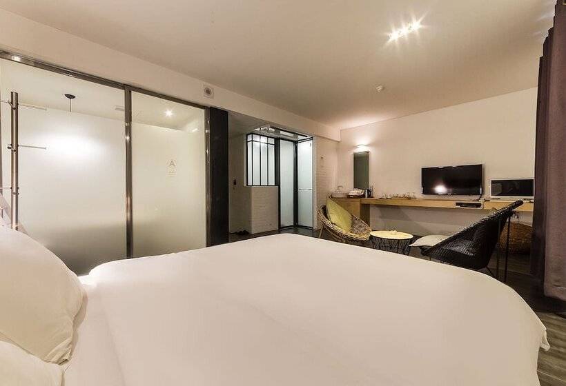 Hotel Yongin Army Boutique