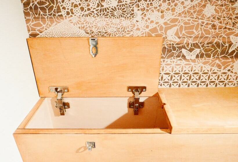 K S House Kanazawa  Travelers Hostel