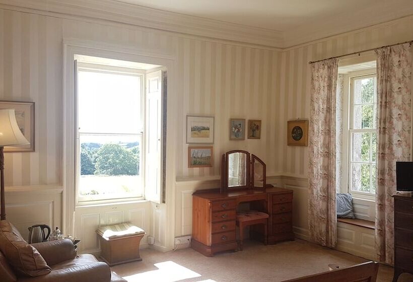 Kelly House Country B&b