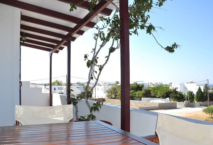 Michalis Apartments Near The Beaches With Sea View