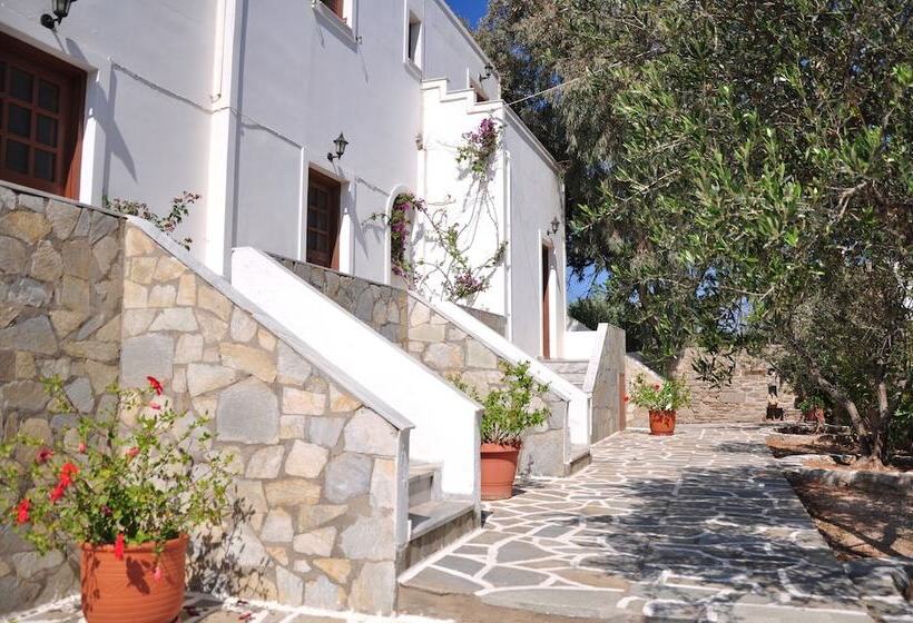 Michalis Apartments Near The Beaches With Sea View