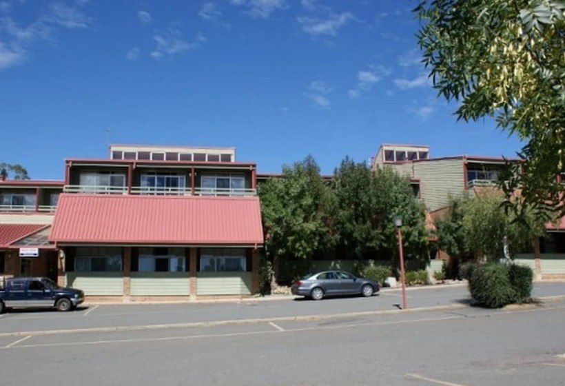 Мотель 23 At The Gables