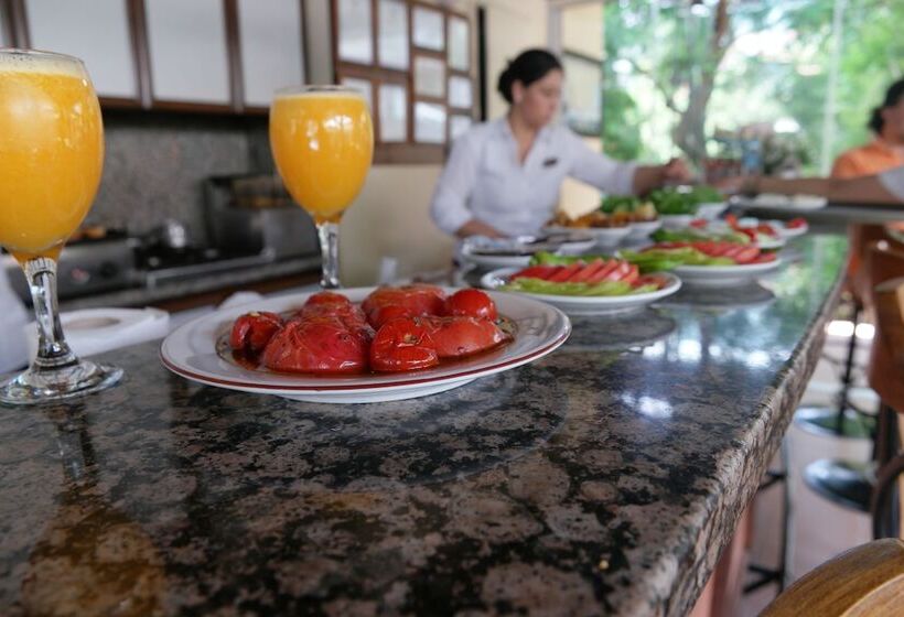 Mr. Dim Exclusive Apart