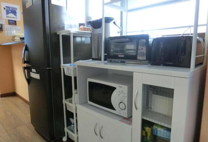 Mt Fuji Hostel Michaels