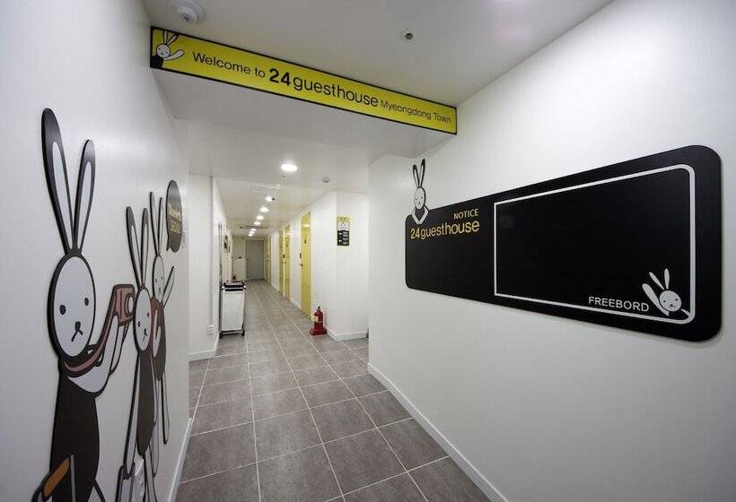 Pensão 24 Guesthouse Myeongdong Town