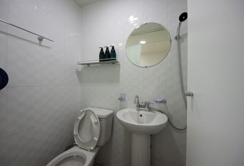 פנסיון 24 Guesthouse Myeongdong Town