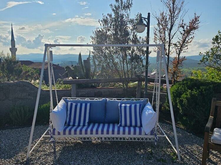 פנסיון Assos Nar Konak