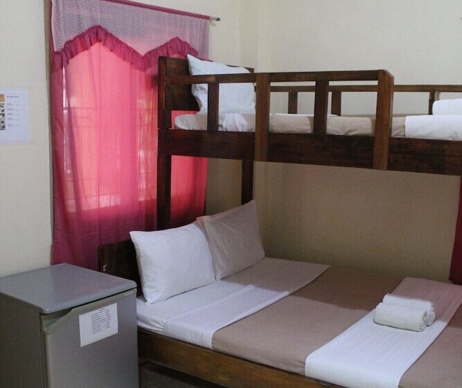 Pensjonat Escurel Inn