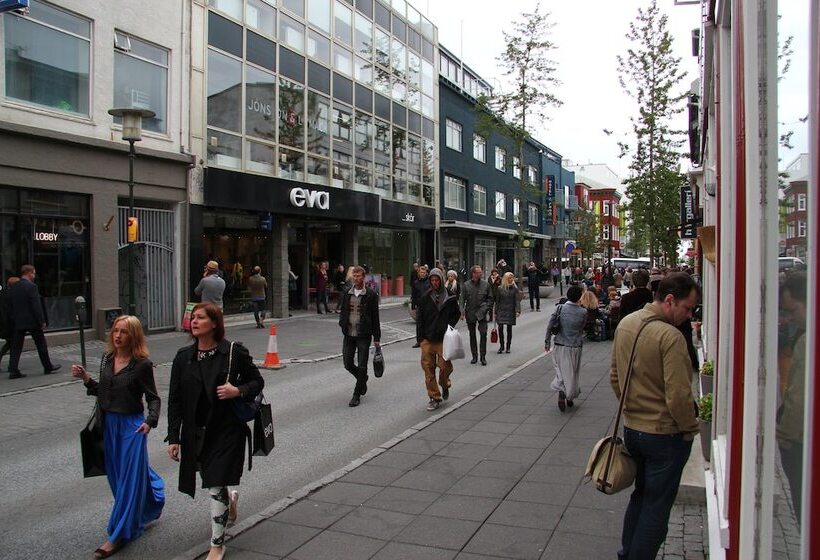 پانسیون Grettir Guesthouse