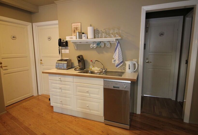 پانسیون Grettir Guesthouse