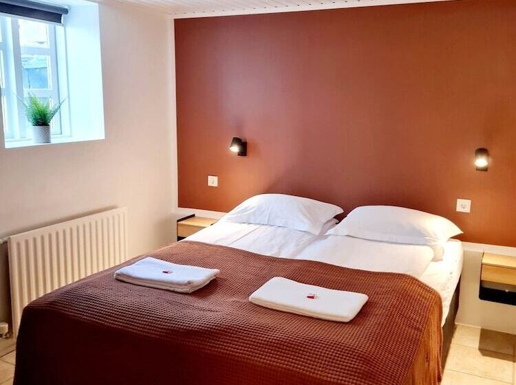 پانسیون Grettir Guesthouse