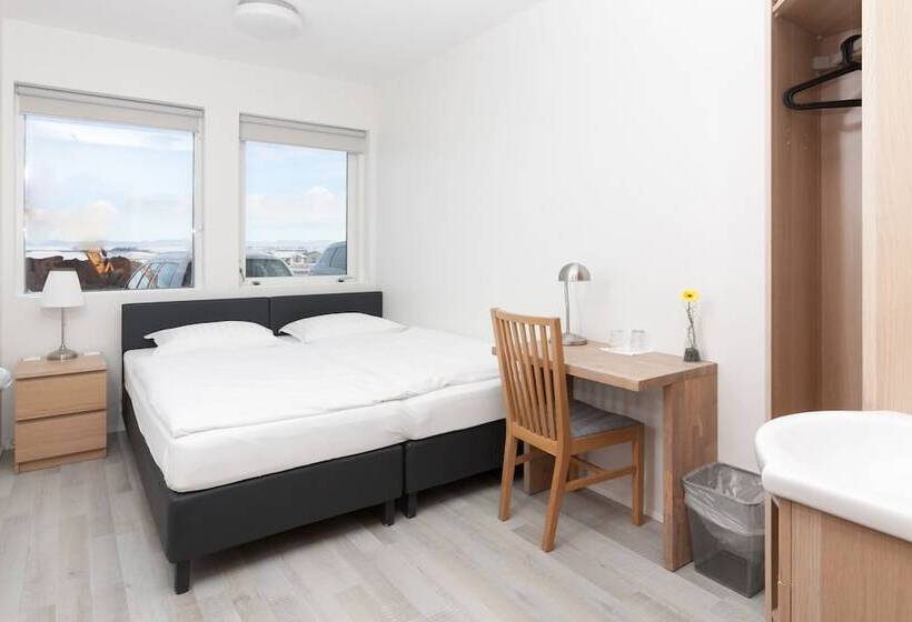 پانسیون Kef Guesthouse By Keflavik Airport
