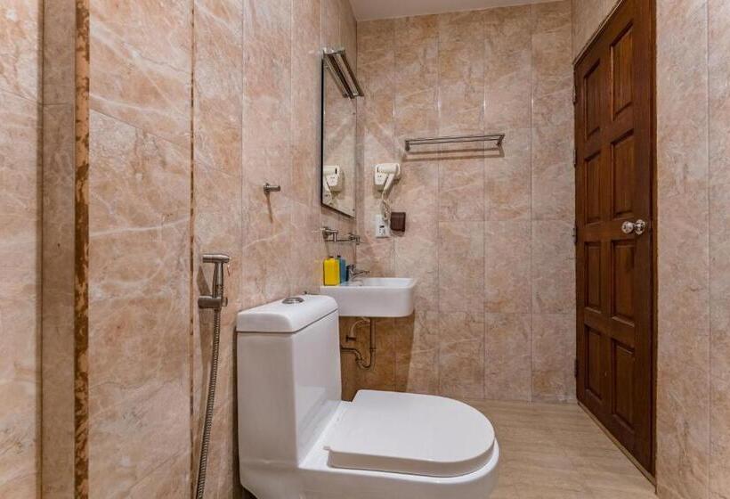 پانسیون Maamadi Boutique