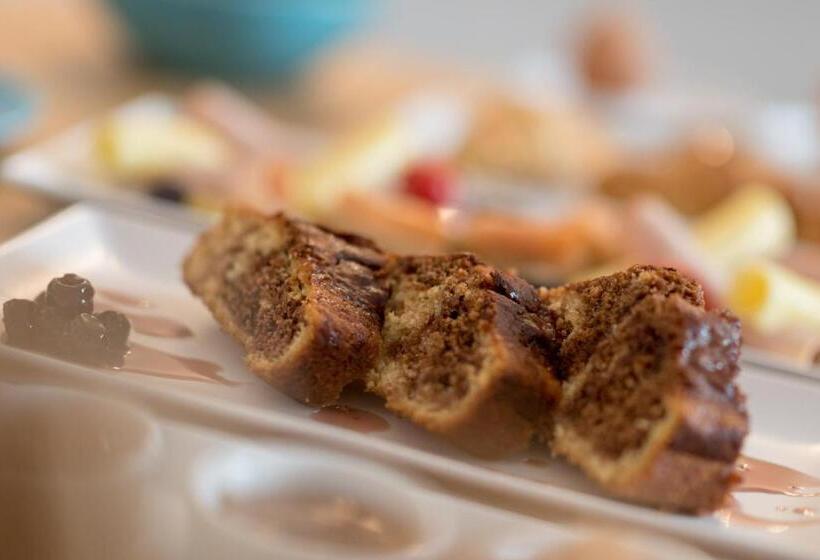 Pensão Neptune Luxury Suites