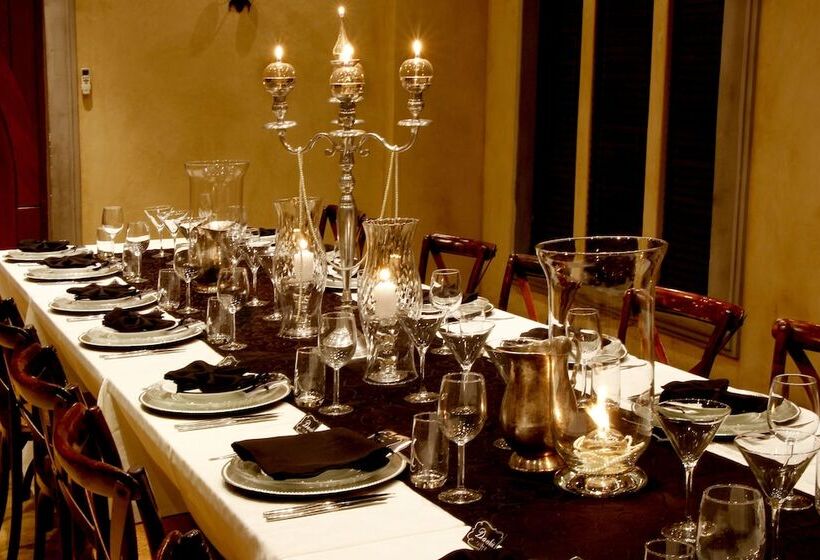 פנסיון Opikopi Guest House