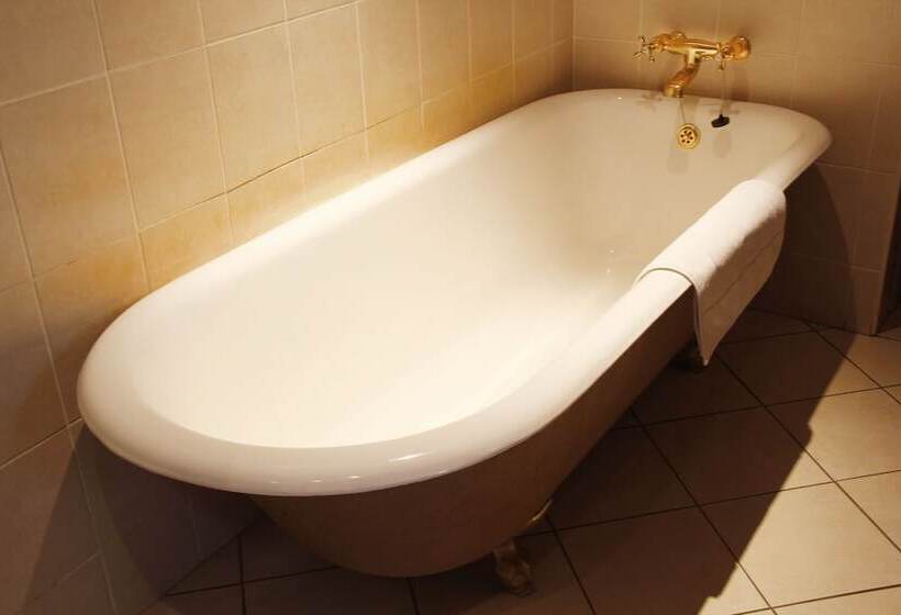 פנסיון Opikopi Guest House