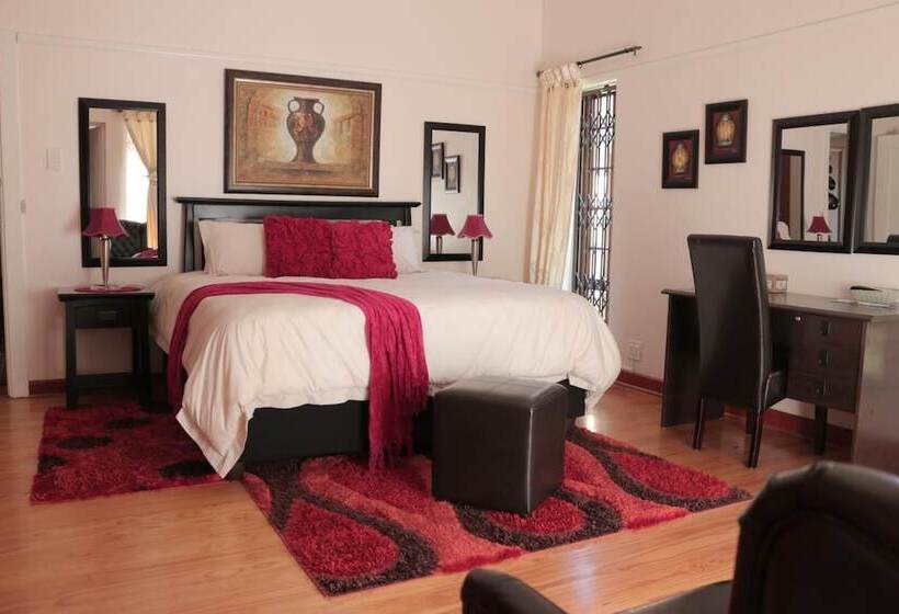 פנסיון Rose Petals Guest House