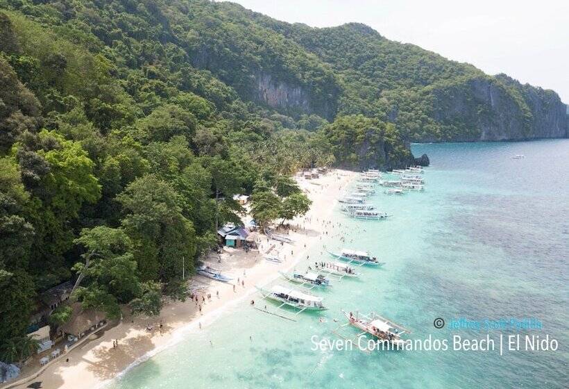 پانسیون Swiftlets Inn