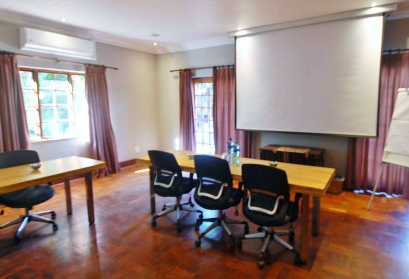 פנסיון The Wardrobe Guest House