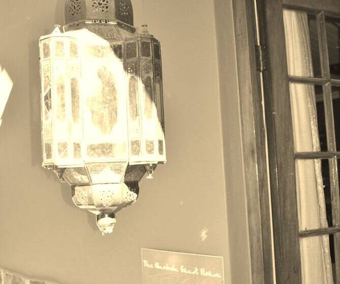 פנסיון The Wardrobe Guest House