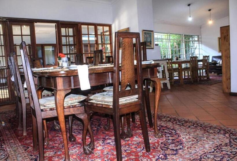 פנסיון Villa Jana Guesthouse