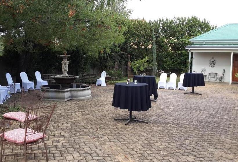 פנסיון Villa Jana Guesthouse