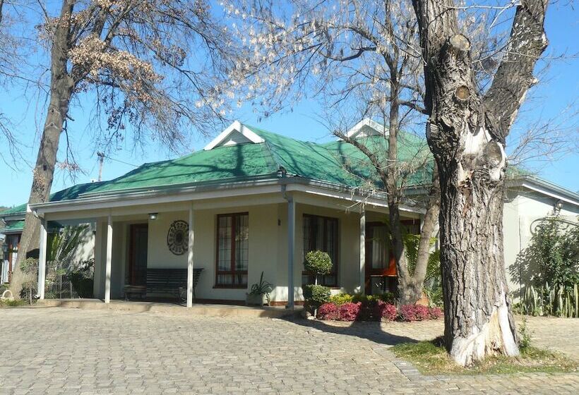 פנסיון Villa Jana Guesthouse