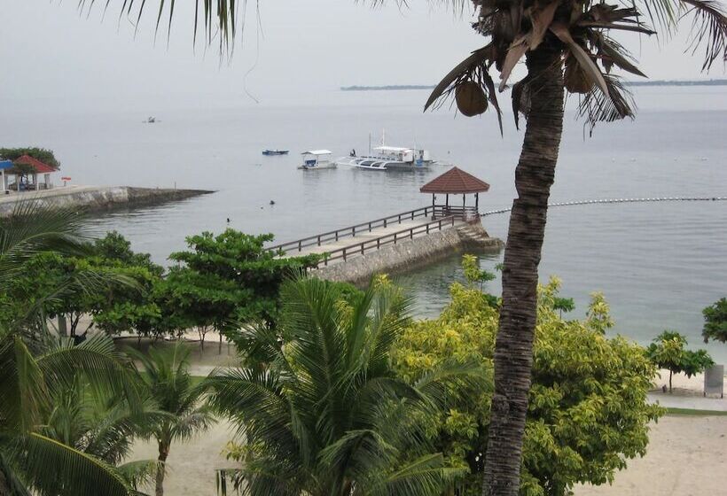 استراحتگاه Chateau By The Sea