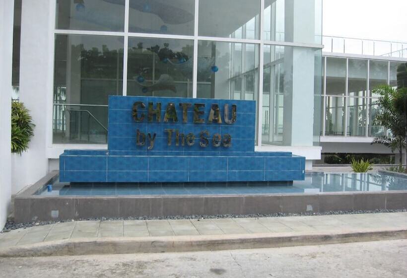 استراحتگاه Chateau By The Sea