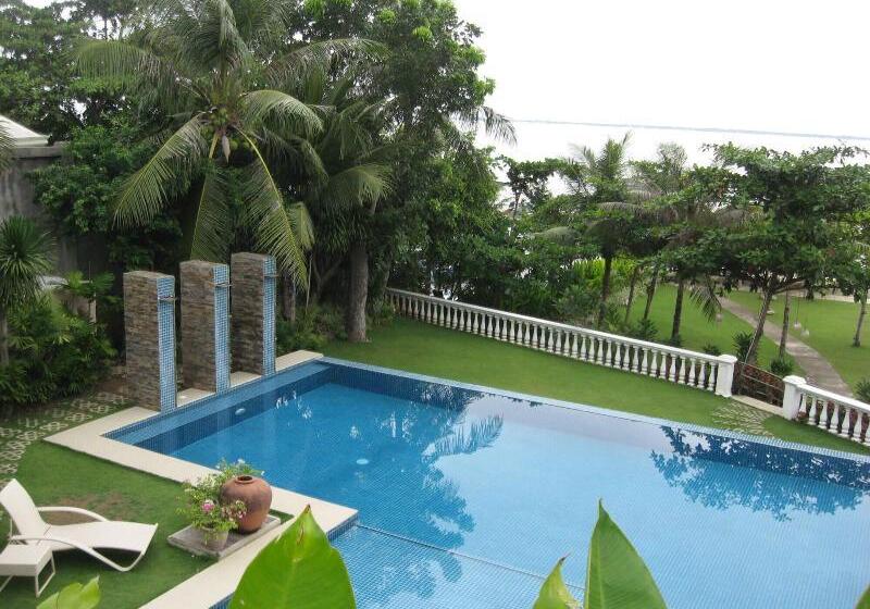 استراحتگاه Chateau By The Sea