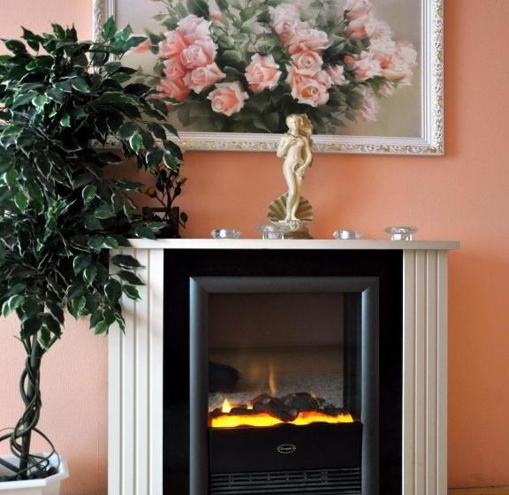 Romantic Lagoon 2 Rooms Apartment Near Metro