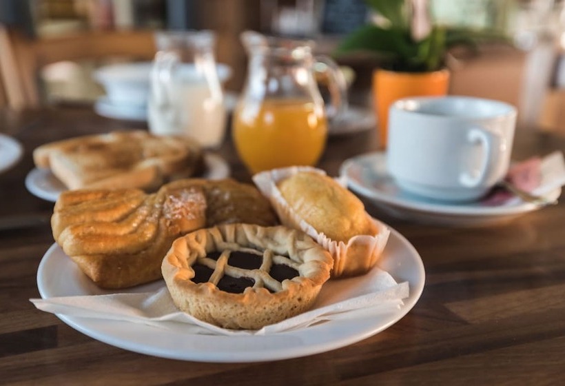 Sunseeker Holiday Complex