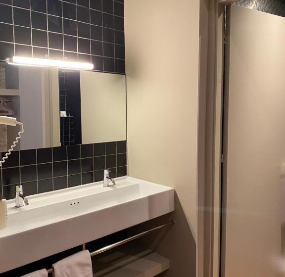 Uma Suites Pau Claris