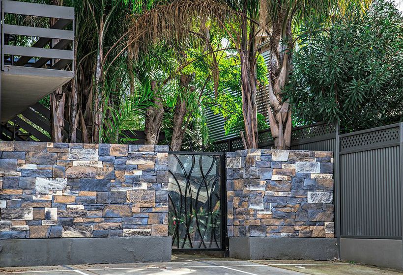 Adelaide Dress Circle Apartments Sussex Street