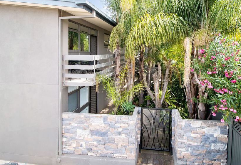 Adelaide Dress Circle Apartments Sussex Street