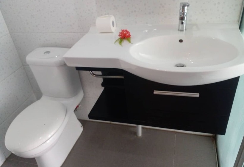 هاستل Beach Escape Resort