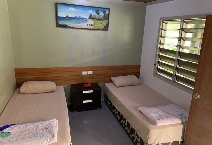 هاستل Beach Escape Resort