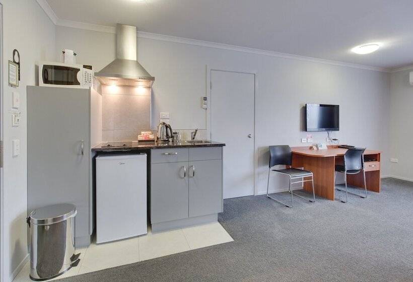 Bks Premier Motel Esplanade