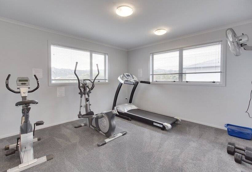 Bks Premier Motel Esplanade