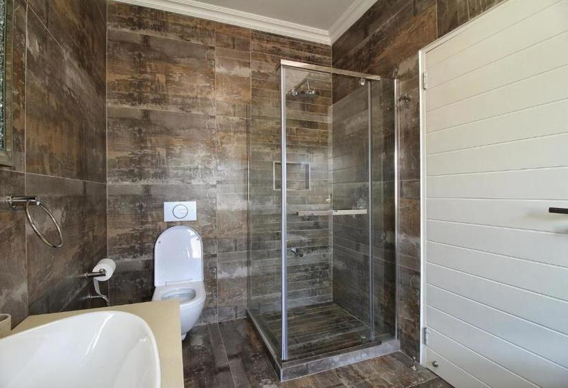 Caribbean Estate Deluxe