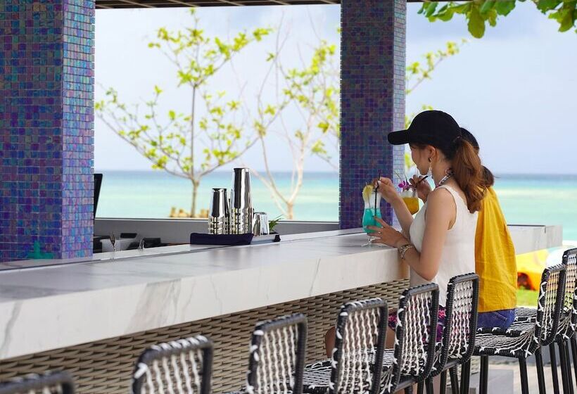 Fusaki Beach Resort Hotel & Villas