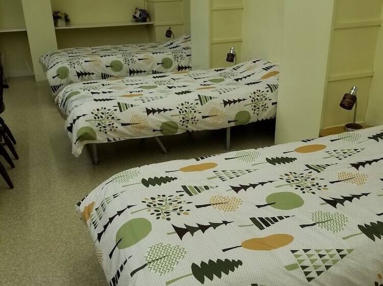 Guest House Gekka   Hostel