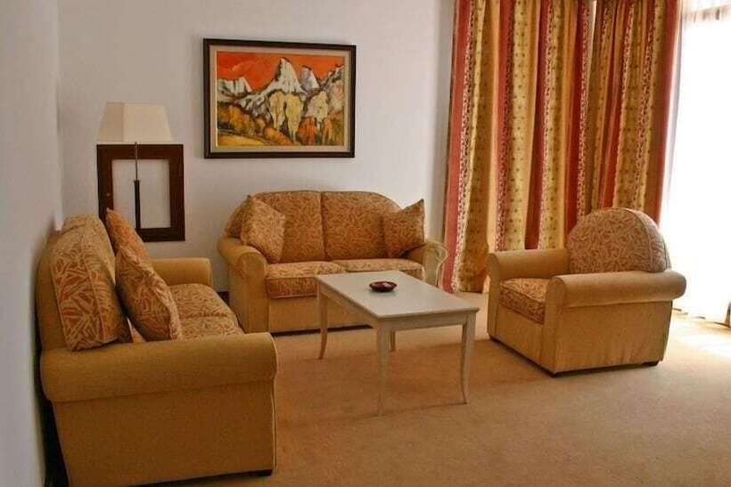 Helena Vip Villas And Suites