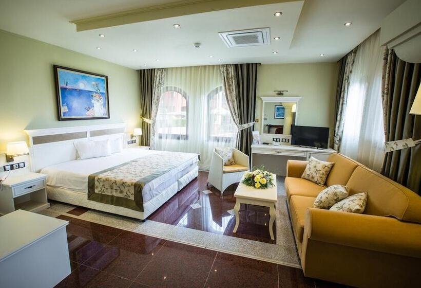Helena Vip Villas And Suites