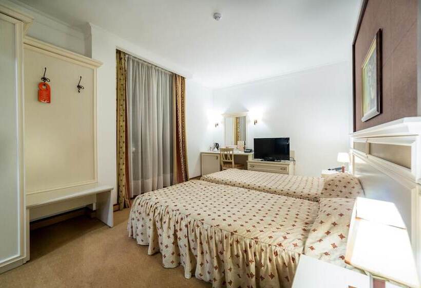 Helena Vip Villas And Suites