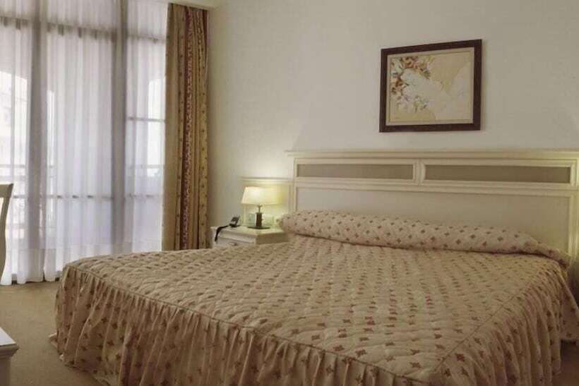 Helena Vip Villas And Suites