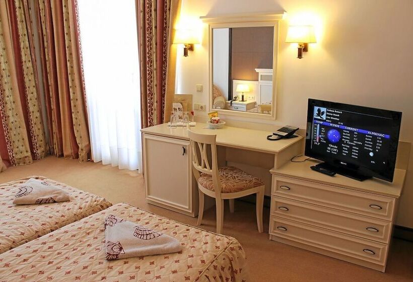 Helena Vip Villas And Suites